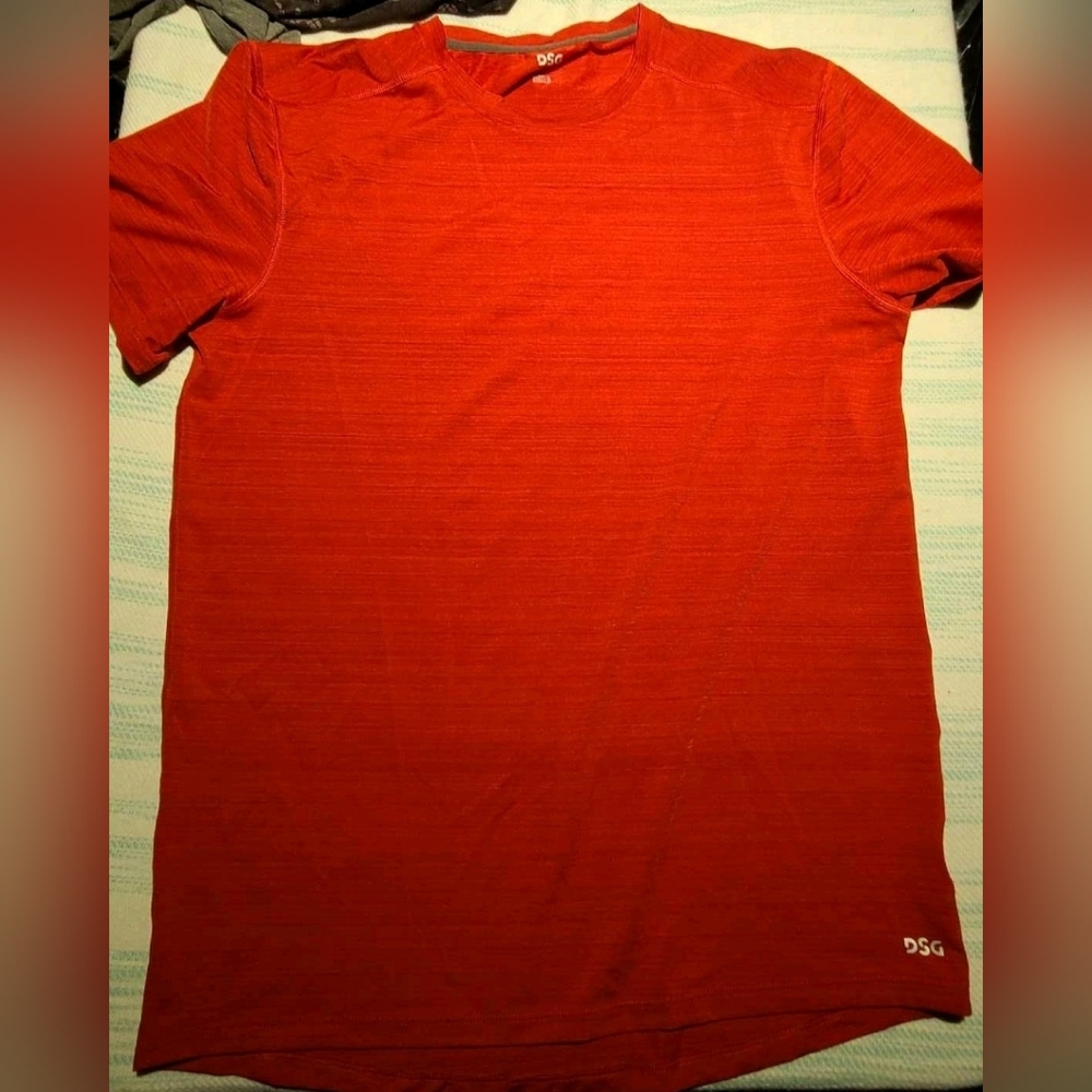 NWT Men's Small red dryfit shirt